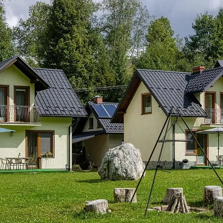 Domki Pod Jarmuta Dom wakacyjny *